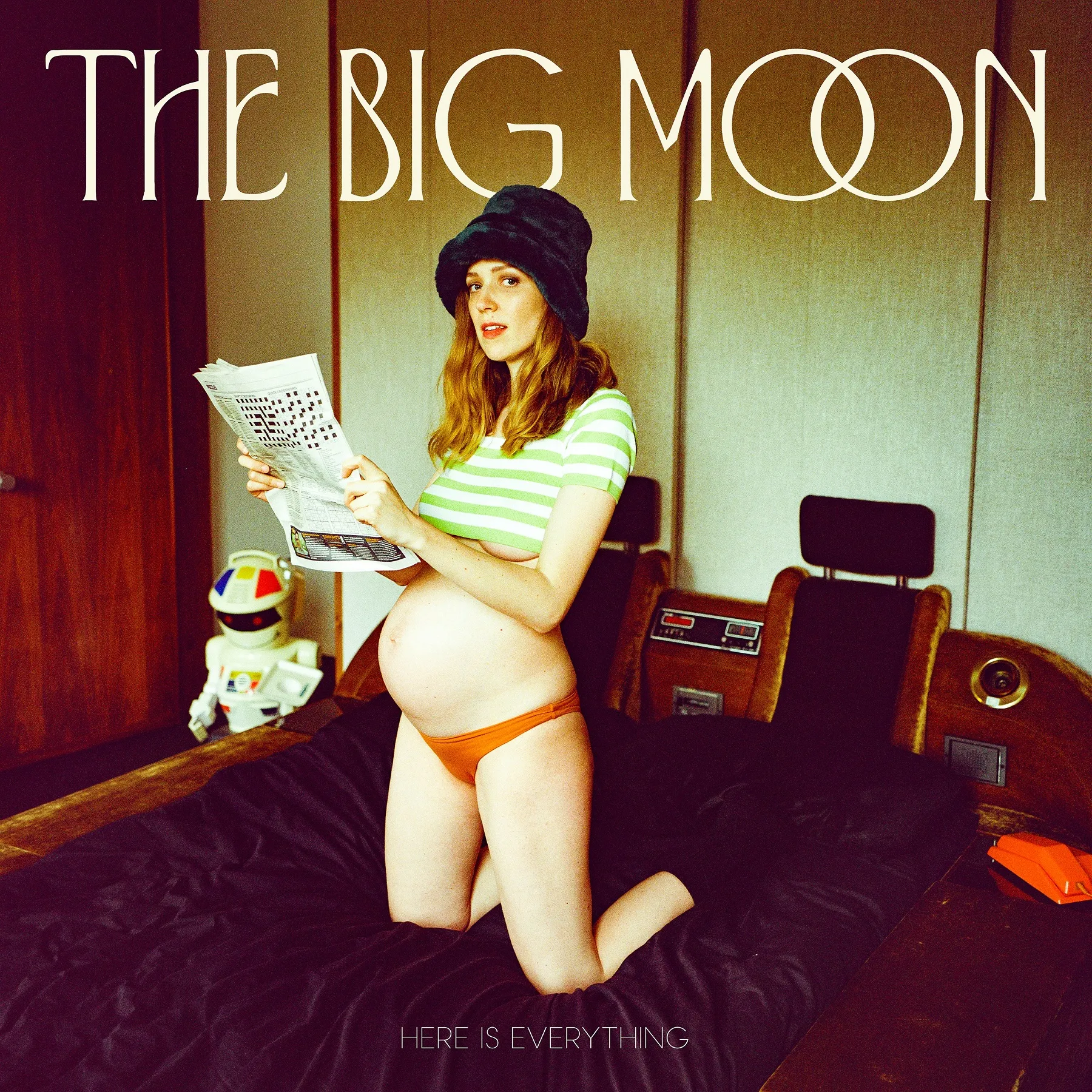 <strong>The Big Moon - Here is Everything</strong> (Vinyl LP - clear)
